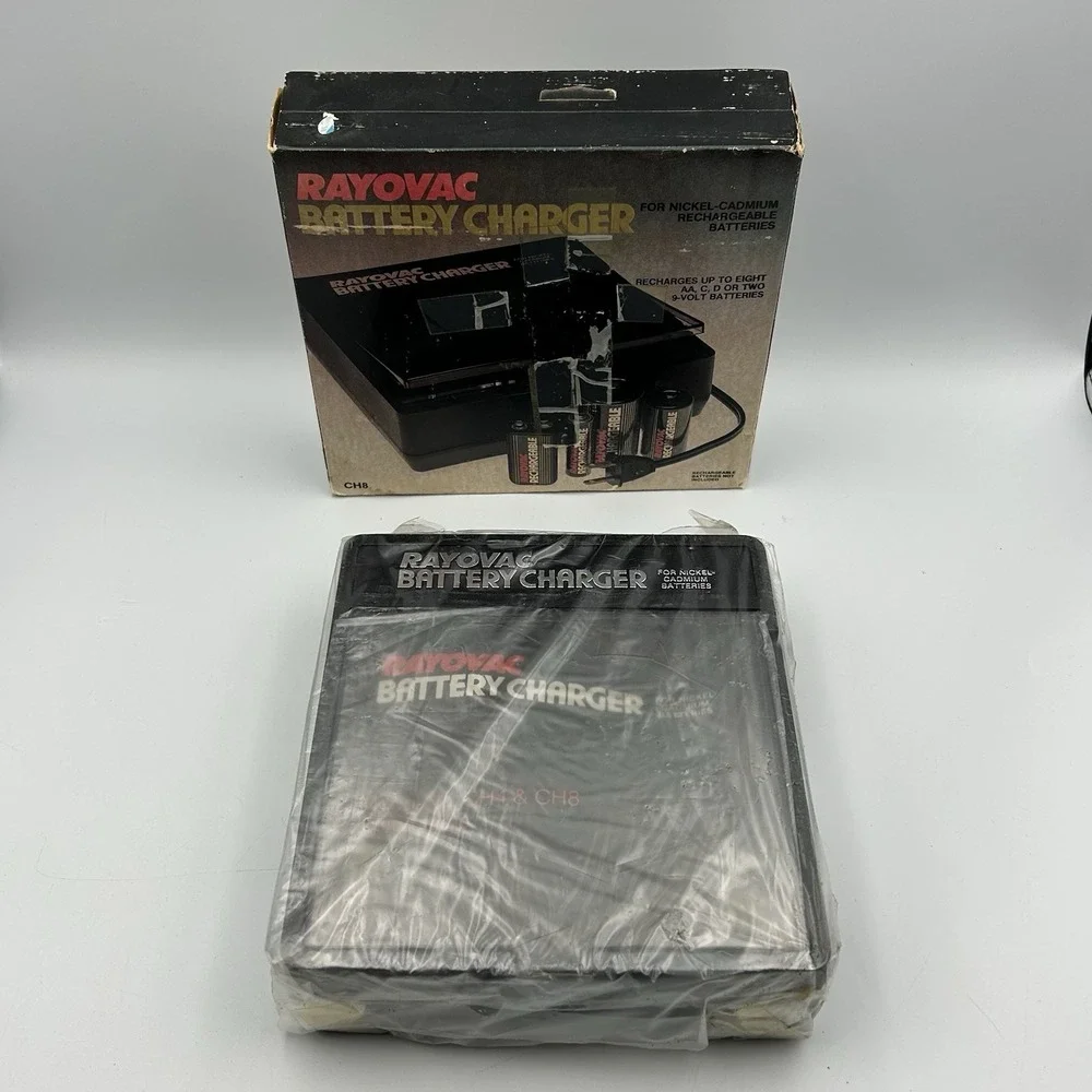 New Sealed Vintage Rayovac Battery Charger for AA, C, D & 9 Volt Batteries w Ori